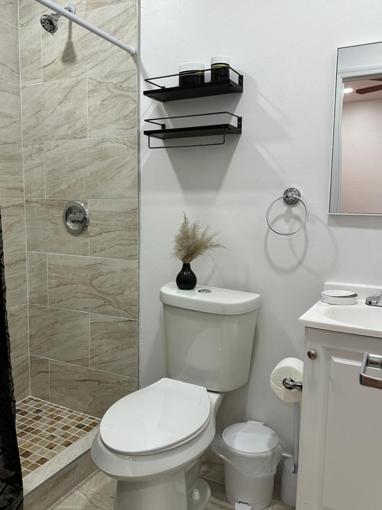 Cozy And Centric Apartment Cape Coral Exteriör bild