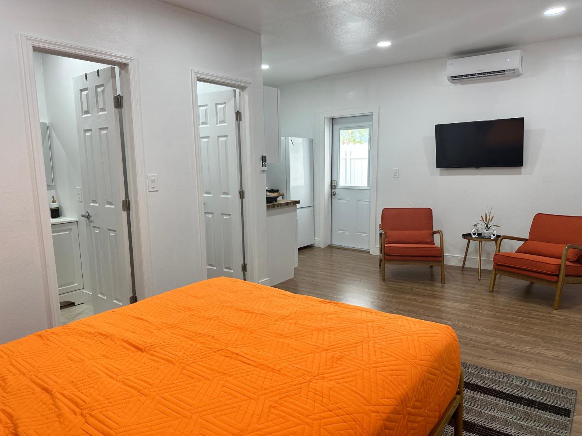 Cozy And Centric Apartment Cape Coral Exteriör bild